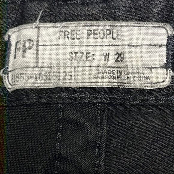 Free People Black Vertical Textured Straight 5 Pocket Button/ZipUp Jeans-Size 29 - Picture 12 of 14